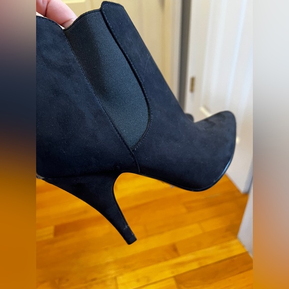 High heel boots size 7 - Picture 9 of 12